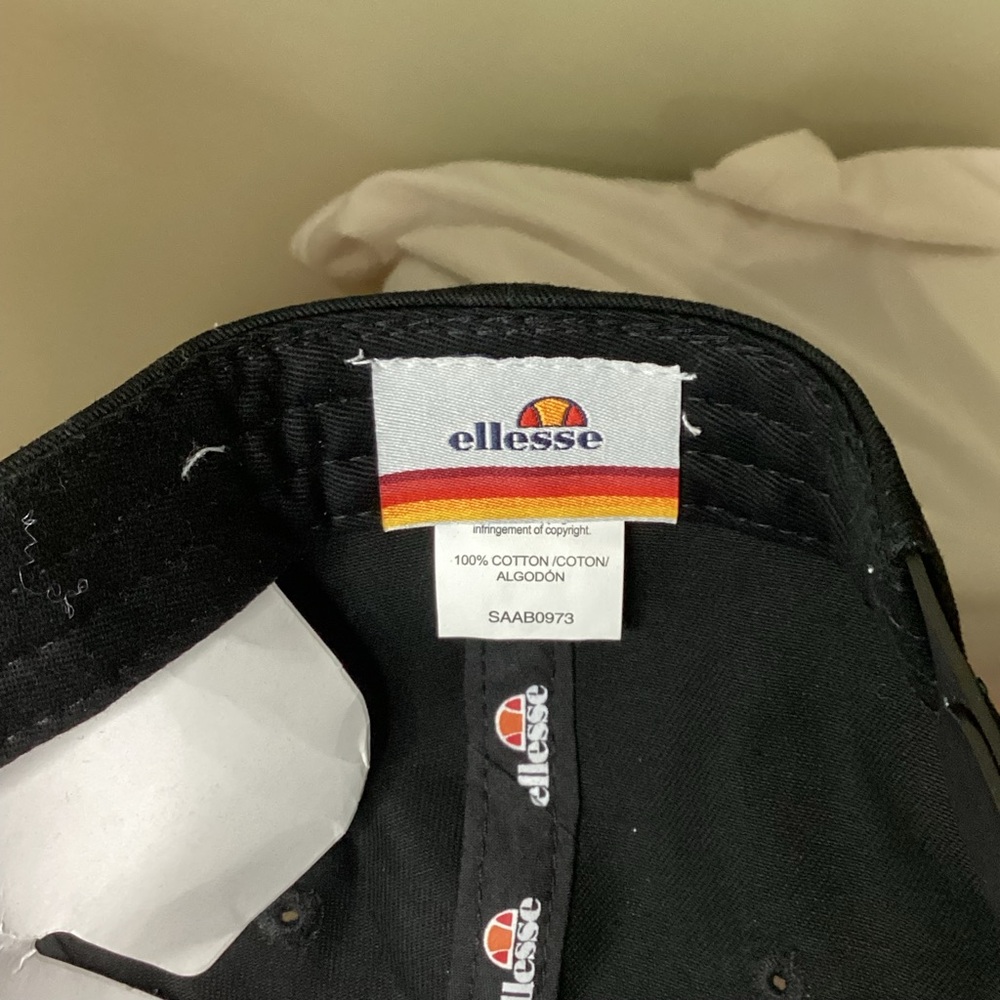 Ellesse Tennis cap NEW! - Picture 4 of 8
